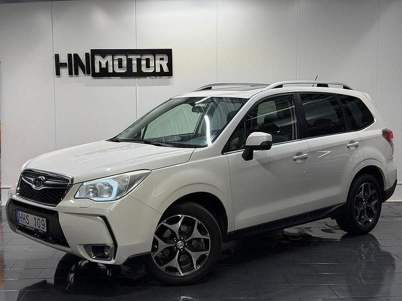 Vit Begagnad 2013 Subaru Forester SUV | 129 900 kr (Dyr) - Bild 1/4