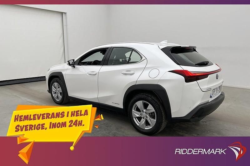 Begagnad Lexus UX 250h E-FOUR 184 HK (135 kW) 2020 Vit SUV