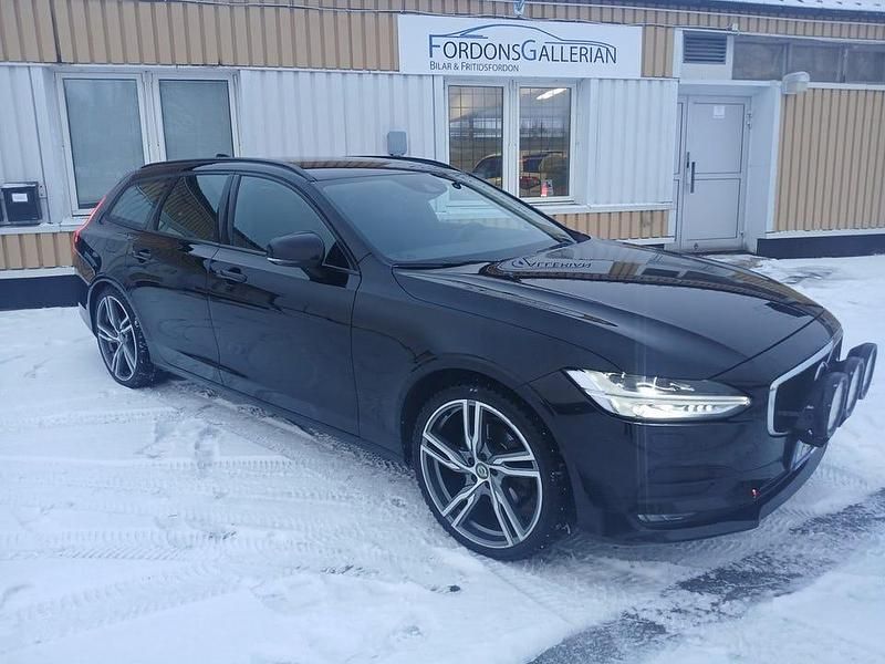 Svart Begagnad 2017 Volvo V90 Kombi | 214 800 kr (Lite dyr) - Bild 1/4