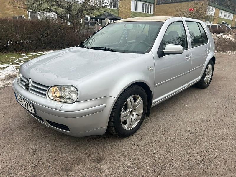 Begagnad VW Golf IV GTI 150 HK (110 kW) 2002 Halvkombi