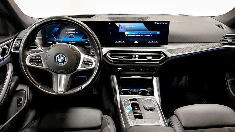 Begagnad BMW i4 M Sport 250 kW (340 HK) 2023 Grön Sedan