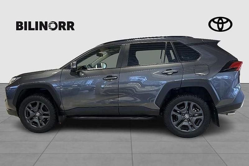 Begagnad Toyota RAV4 Hybrid 224 HK (164 kW) 2023 Mörkgrå SUV
