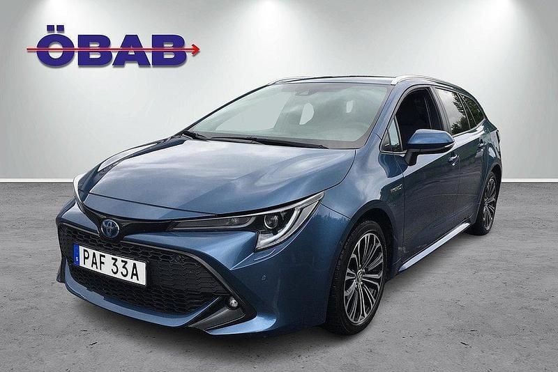 Blå Begagnad 2019 Toyota Corolla Style Kombi | 208 800 kr (Marknadspris) - Bild 1/4