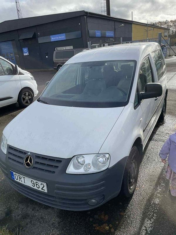 Vit Begagnad 2008 VW Caddy Minibuss | 10 000 kr (Superpris) - Bild 1/4