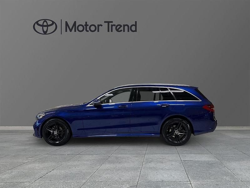 Blå Begagnad 2019 Mercedes C220 AMG Kombi | 289 000 kr (Marknadspris) - Bild 1/1
