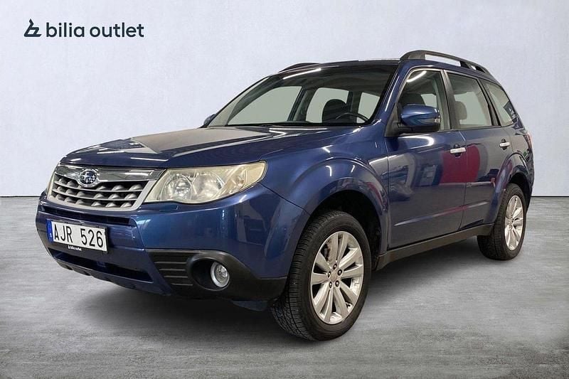 Mörkblå Begagnad 2010 Subaru Forester SUV | 104 000 kr (Marknadspris) - Bild 1/4