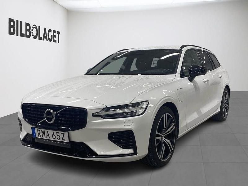 Begagnad Volvo V60 R-Design 344 HK (253 kW) 2022 Vit Kombi