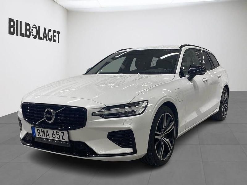 Vit Begagnad 2022 Volvo V60 R-Design Kombi | 369 800 kr - Bild 1/4