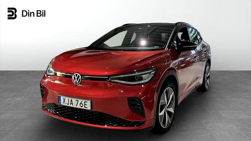 Mörkröd Begagnad 2024 VW ID.4 GTX SUV | 429 900 kr (Marknadspris) - Bild 1/4