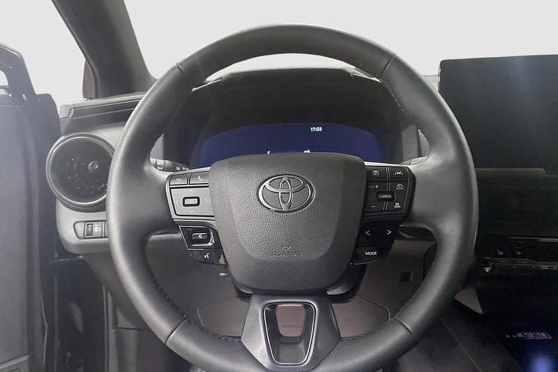 Begagnad Toyota C-HR Style 141 HK (103 kW) 2024 Svart SUV