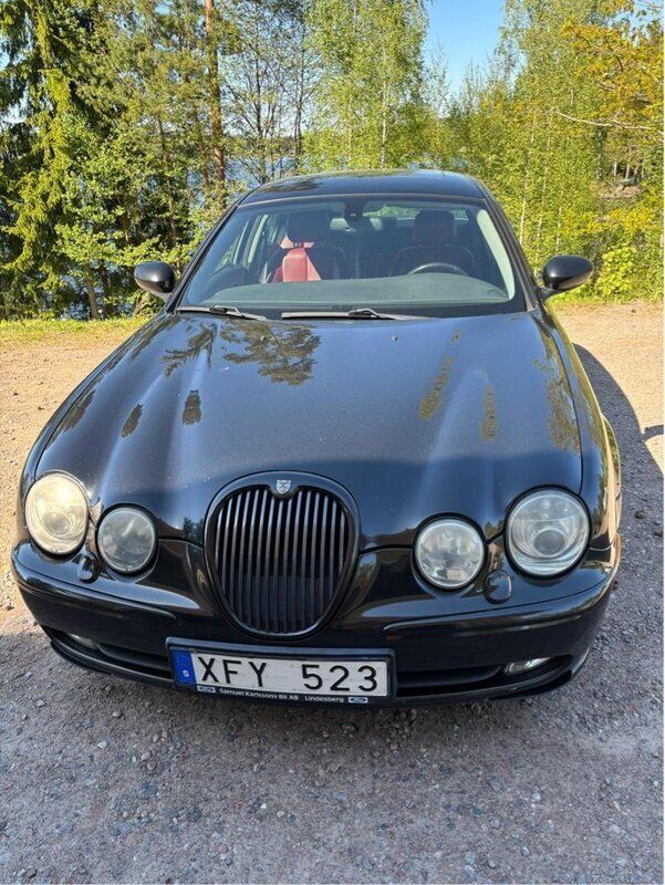 Svart Begagnad 2002 Jaguar S-Type S Sedan | 37 500 kr (Bra pris) - Bild 1/4