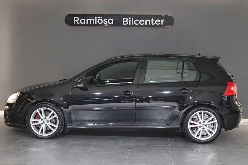 Begagnad VW Golf V GTI 200 HK (147 kW) 2006 Svart Halvkombi