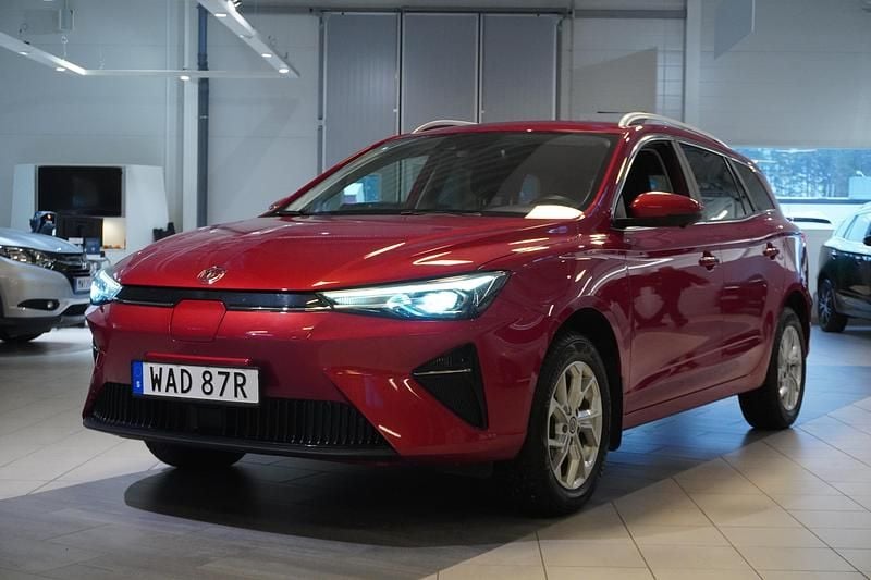 Begagnad MG MG5 EV Long Range 114 kW (156 HK) 2022 Röd Kombi