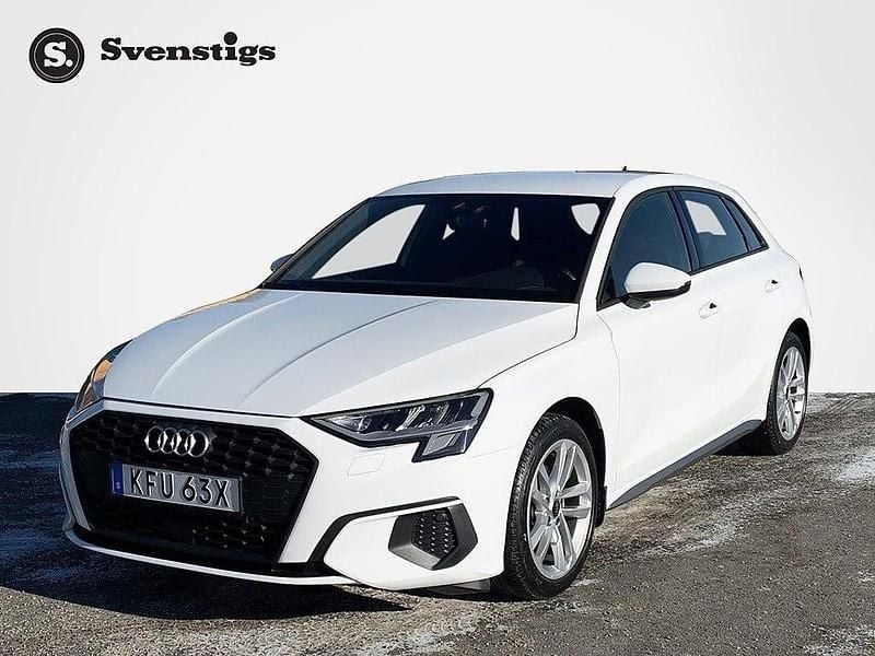 Begagnad Audi A3 Sportback Proline 150 HK (110 kW) 2023 Vit Halvkombi
