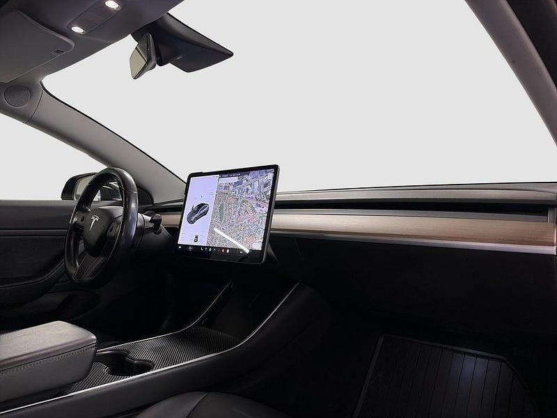 Begagnad Tesla Model 3 Long Range AWD 324 kW (441 HK) 2019 Grå Sedan