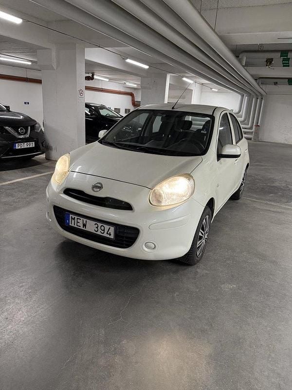 Vit Begagnad 2013 Nissan Micra Halvkombi | 34 000 kr (Bra pris) - Bild 1/4