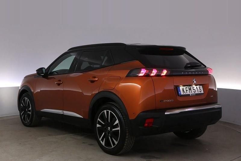 Begagnad Peugeot e-2008 GT 100 kW (136 HK) 2021 Orange SUV