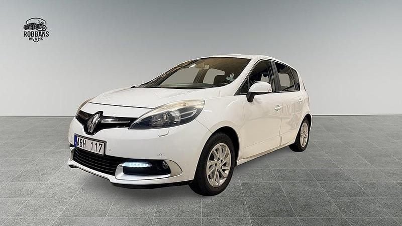 Vit Begagnad 2013 Renault Scénic III Minibuss | 69 700 kr (Marknadspris) - Bild 1/4