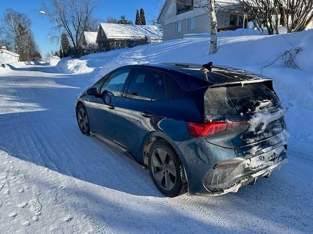 Begagnad Cupra Born 150 kW (204 HK) 2022 Halvkombi