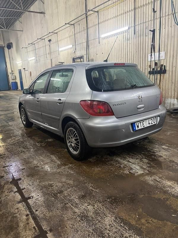 Begagnad Peugeot 307 140 HK (102 kW) 2005