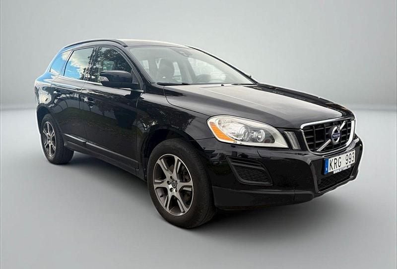 Svart Begagnad 2011 Volvo XC60 Momentum SUV | 95 000 kr (Marknadspris) - Bild 1/4
