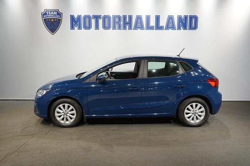 Blå Begagnad 2018 Seat Ibiza Style Halvkombi | 109 900 kr (Marknadspris) - Bild 1/4