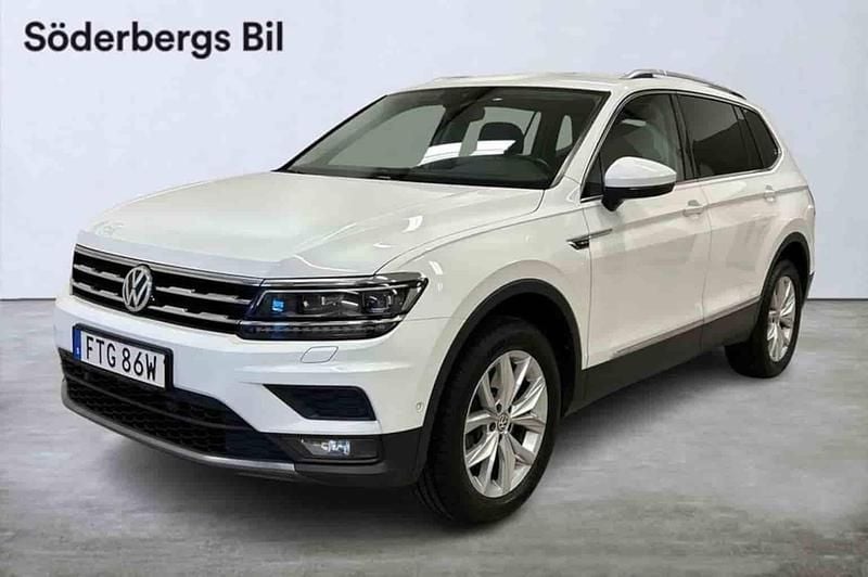 Vit Begagnad 2020 VW Tiguan Allspace SUV | 298 500 kr - Bild 1/1