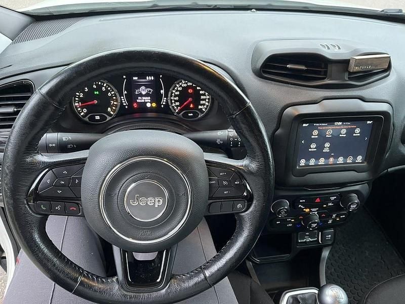 Begagnad Jeep Renegade Night Eagle 120 HK (88 kW) 2020 Vit SUV