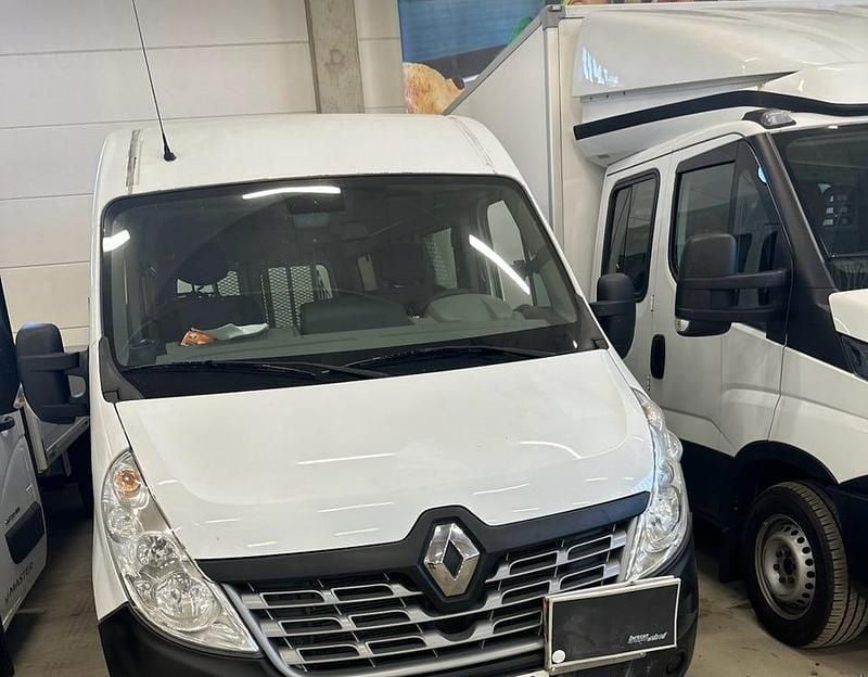 Begagnad 2018 Renault Master Kombi | 80 000 kr (Superpris) - Bild 1/1
