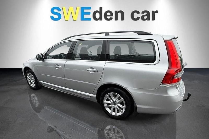 Begagnad Volvo V70 Momentum 150 HK (110 kW) 2016 Silver Kombi