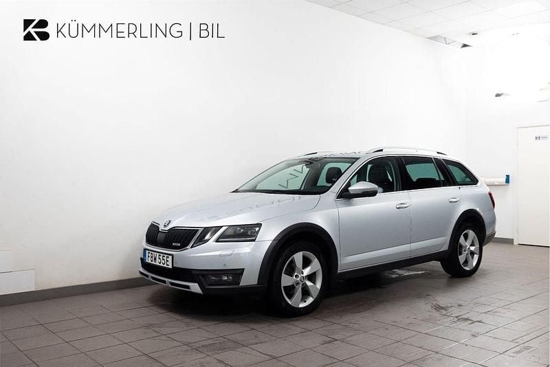Silver Begagnad 2019 Skoda Octavia Scout Kombi | 209 900 kr (Bra pris) - Bild 1/4