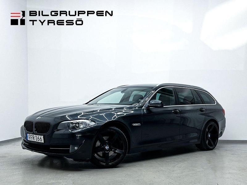 Grå Begagnad 2011 BMW 520 Kombi | 84 900 kr (Superpris) - Bild 1/4