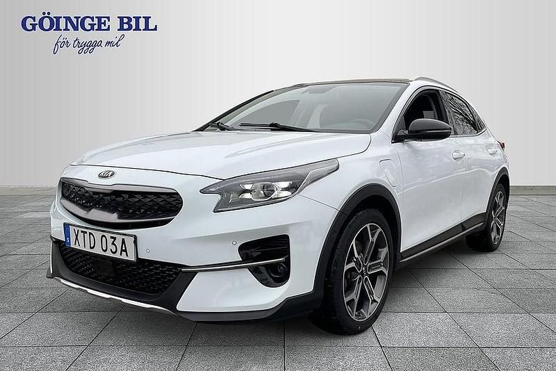 Vit Begagnad 2021 Kia XCeed Plus SUV | 239 000 kr (Marknadspris) - Bild 1/2