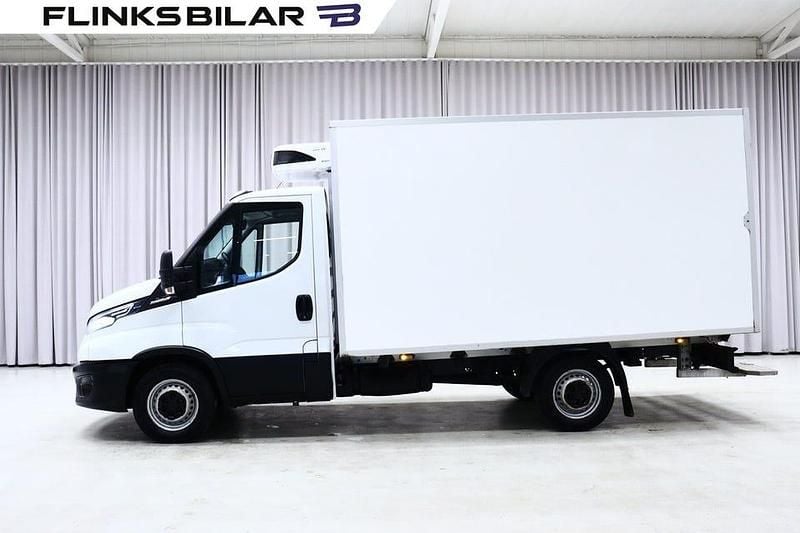 Vit Begagnad 2021 Iveco Daily Van | 218 750 kr (Superpris) - Bild 1/4