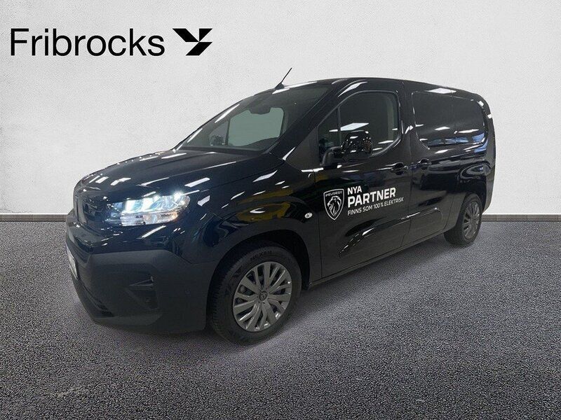 Svart Ny 2024 Peugeot Partner Minibuss | 349 875 kr (Lite dyr) - Bild 1/4