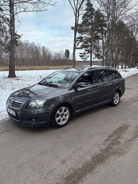 Begagnad Toyota Avensis 147 HK (108 kW) 2007 Kombi