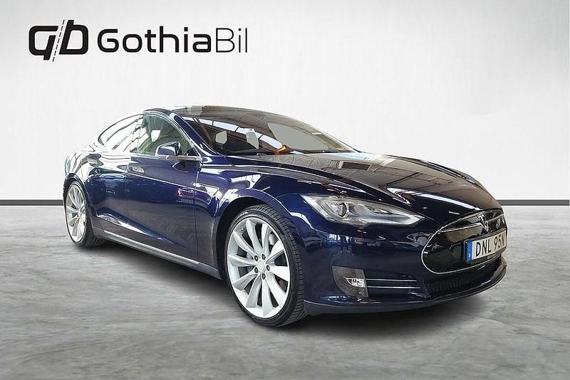 Begagnad Tesla Model S 309 kW (421 HK) 2013 Blå Halvkombi