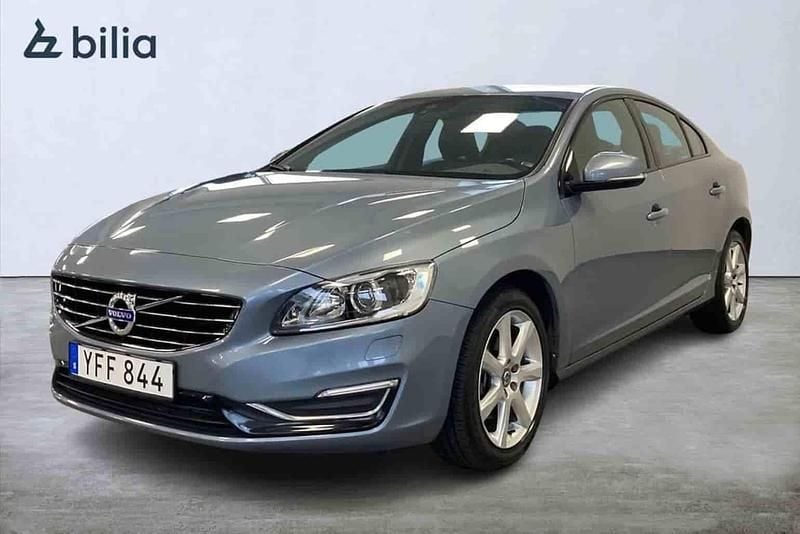 Blå Begagnad 2017 Volvo S60 Sedan | 194 900 kr - Bild 1/1