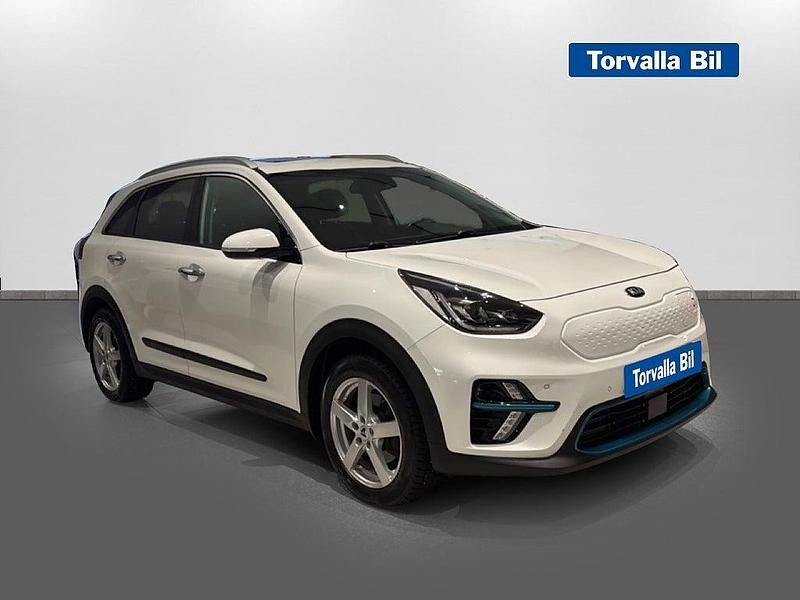 Begagnad Kia e-Niro Advance 150 kW (204 HK) 2018 Vit SUV