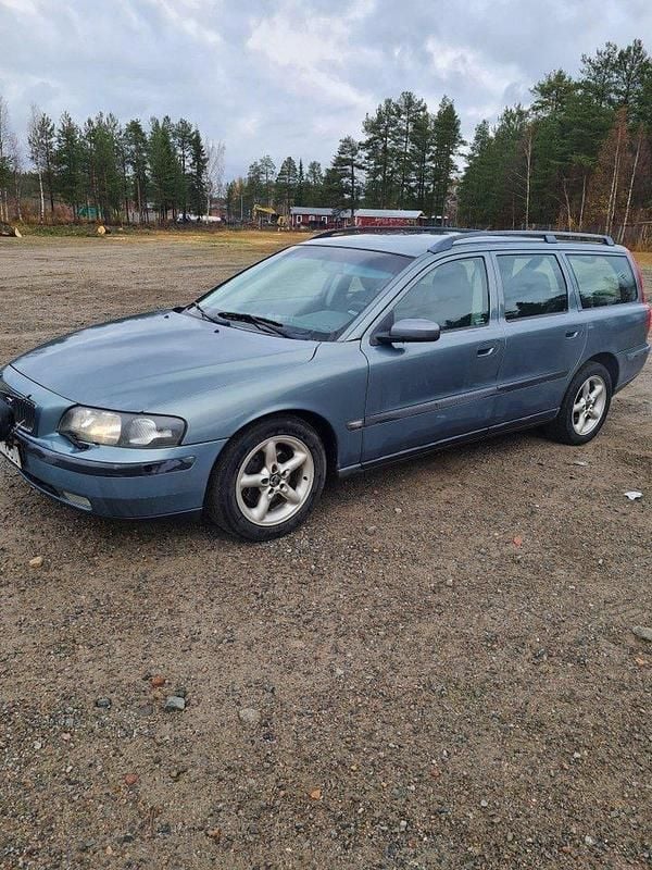 Grön Begagnad 2004 Volvo V70 Business Edition Kombi | 17 000 kr (Bra pris) - Bild 1/1