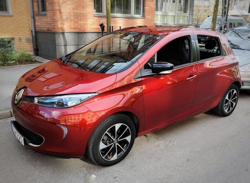Röd Begagnad 2019 Renault Zoe Halvkombi | 109 000 kr (Superpris) - Bild 1/4