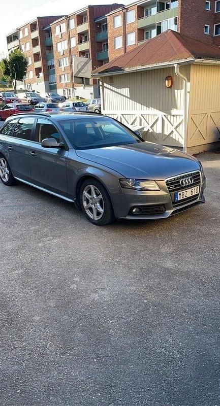 Grå Begagnad 2012 Audi A4 Kombi | 75 000 kr (Bra pris) - Bild 1/1