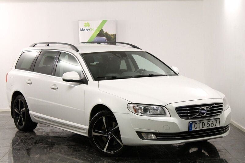 Vit Begagnad 2015 Volvo V70 Momentum Kombi | 109 900 kr (Bra pris) - Bild 1/4