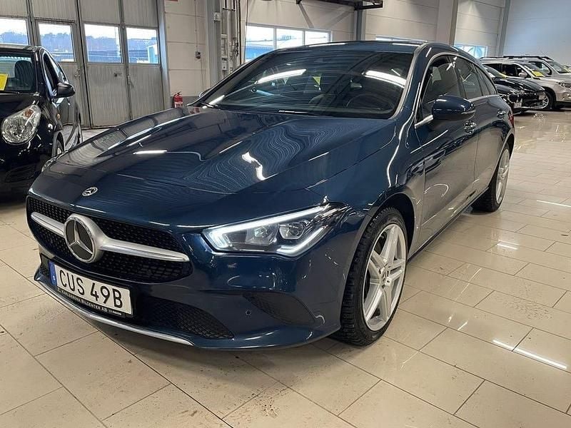 Begagnad Mercedes CLA250 Shooting Brake 218 HK (160 kW) 2023 Blå metallic Kombi