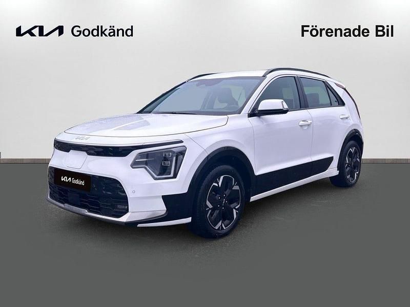 Vit Begagnad 2022 Kia e-Niro SUV | 329 900 kr (Lite dyr) - Bild 1/4
