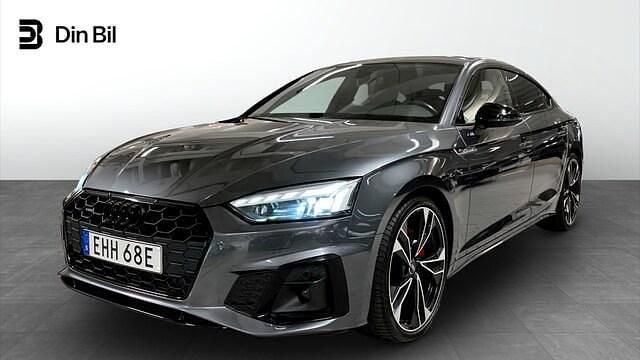Daytonagrå pärleffekt Begagnad 2022 Audi A5 Sportback S-Line | 409 000 kr (Bra pris) - Bild 1/4