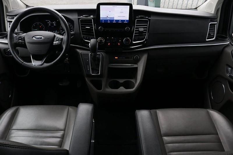Begagnad Ford Tourneo Custom SE 185 HK (136 kW) 2020 Grå Van