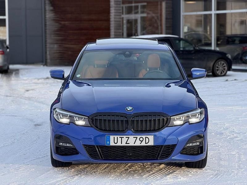 Begagnad BMW 330e M Sport 184 HK (135 kW) 2021 Blå Sedan
