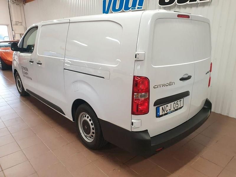 Begagnad Citroën e-Jumpy 100 kW (136 HK) 2024 Vit Minibuss