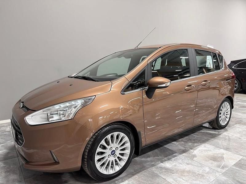 Begagnad Ford B-MAX 90 HK (66 kW) 2012 Brun Minibuss